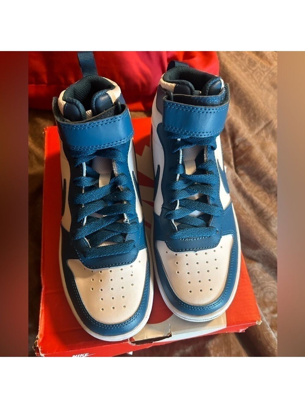 Nike court borough mid 2